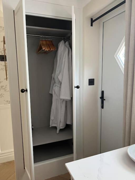 Boutique Style Self Contained Annexe With Garden Lejlighed Mursley Eksteriør billede